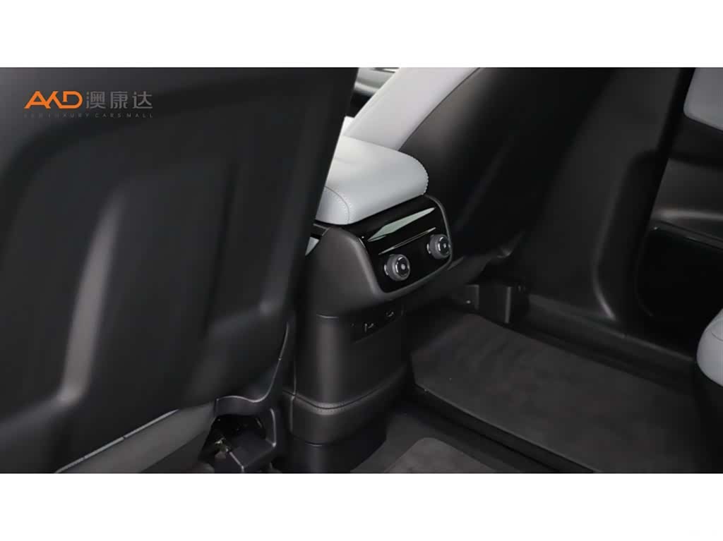 NIO ES8, 2021 10