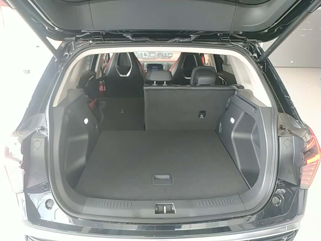 Hongqi HS3, 2024 19