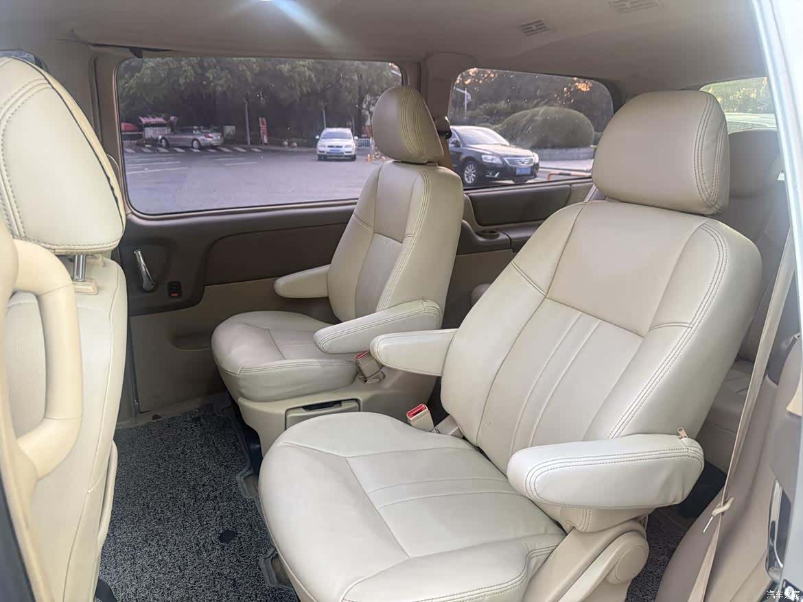 Buick GL8, 2016 11