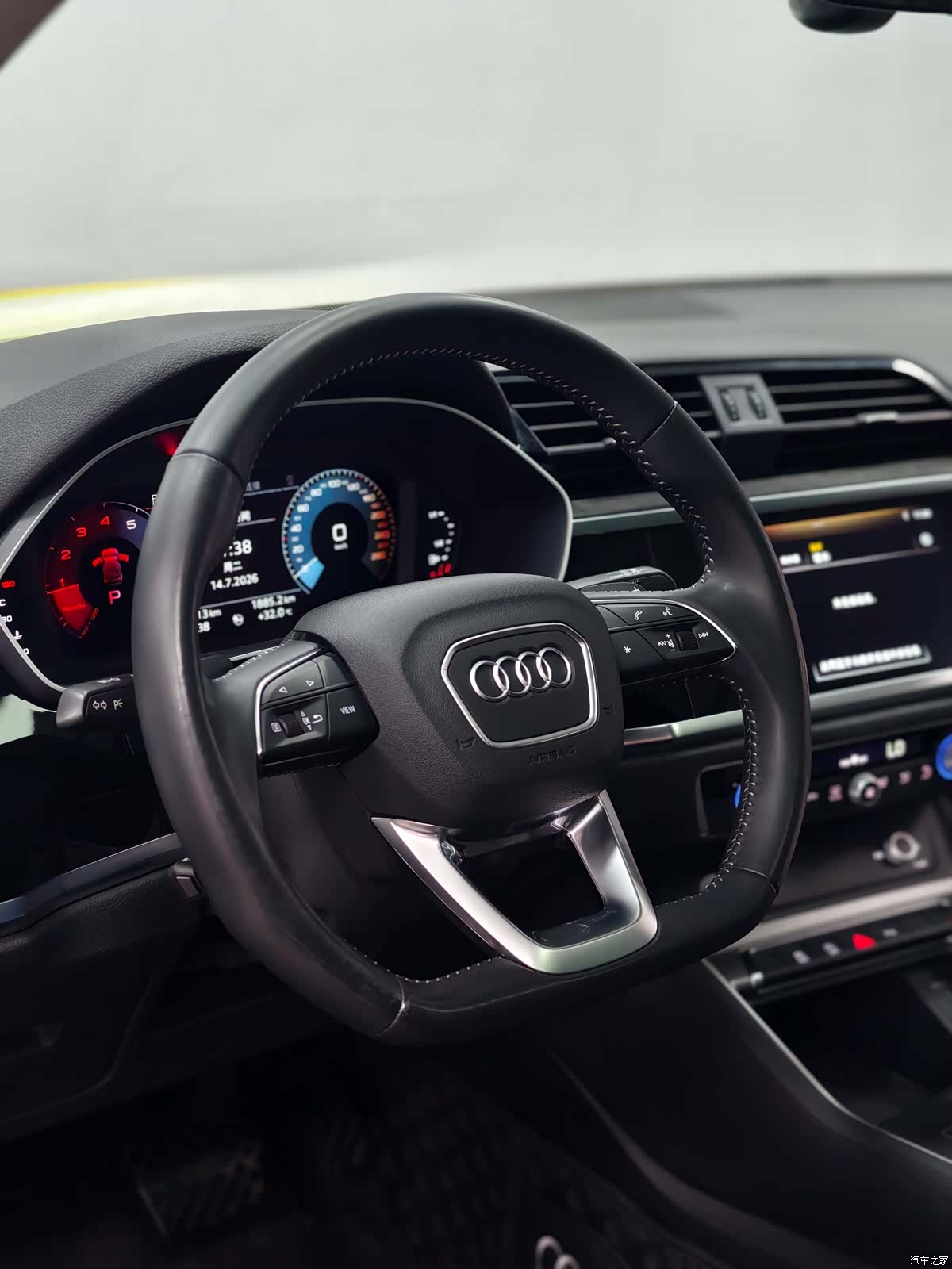 Audi Q3, 2020 10