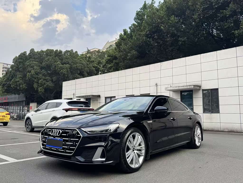 Audi A7L