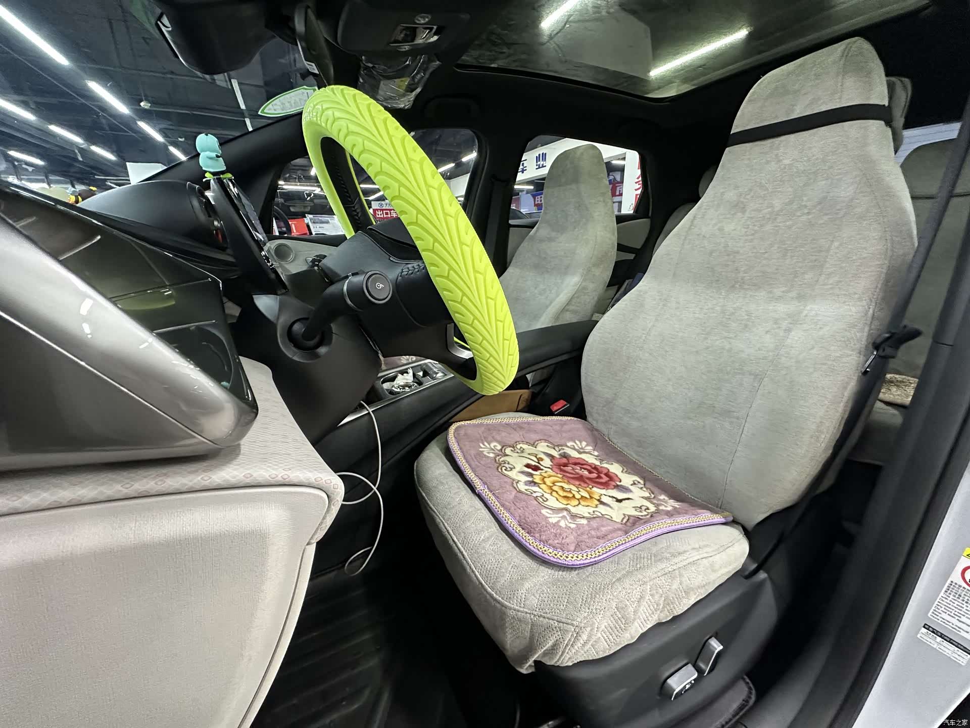 BYD Dolphin, 2022 22