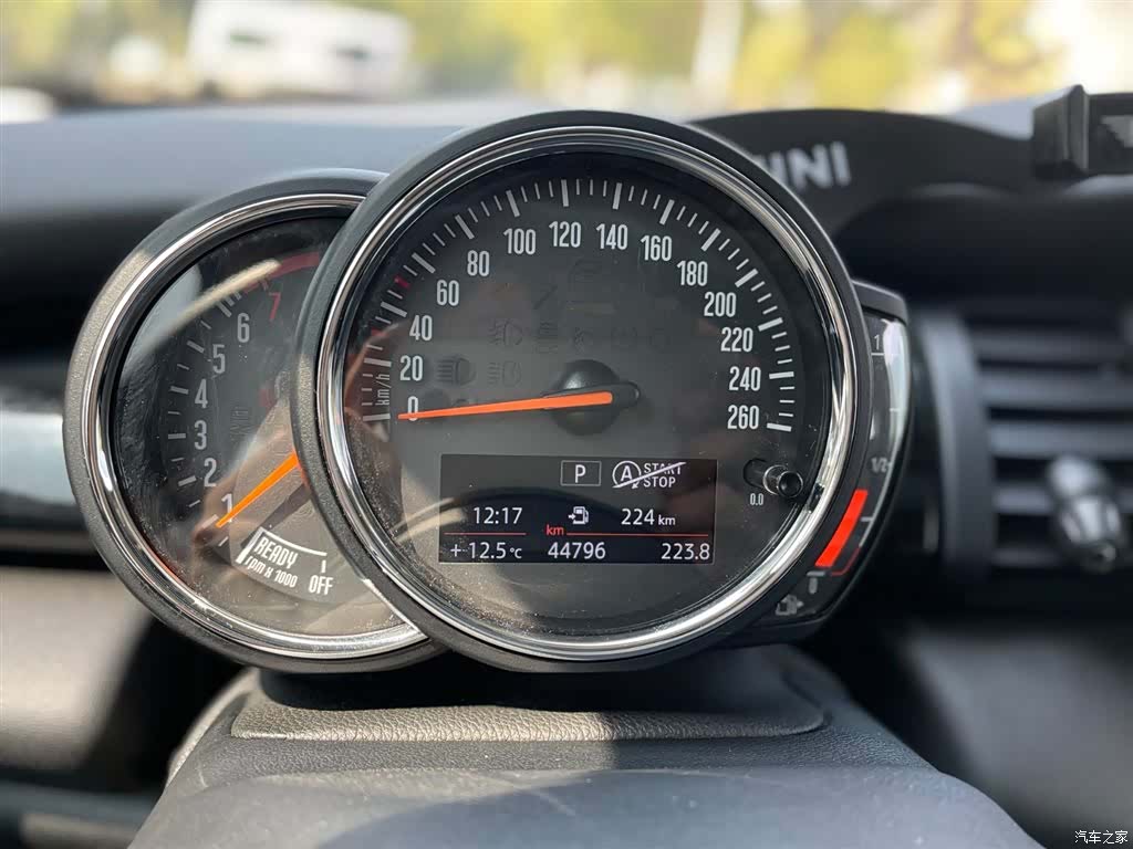Mini ONE, 2019 12
