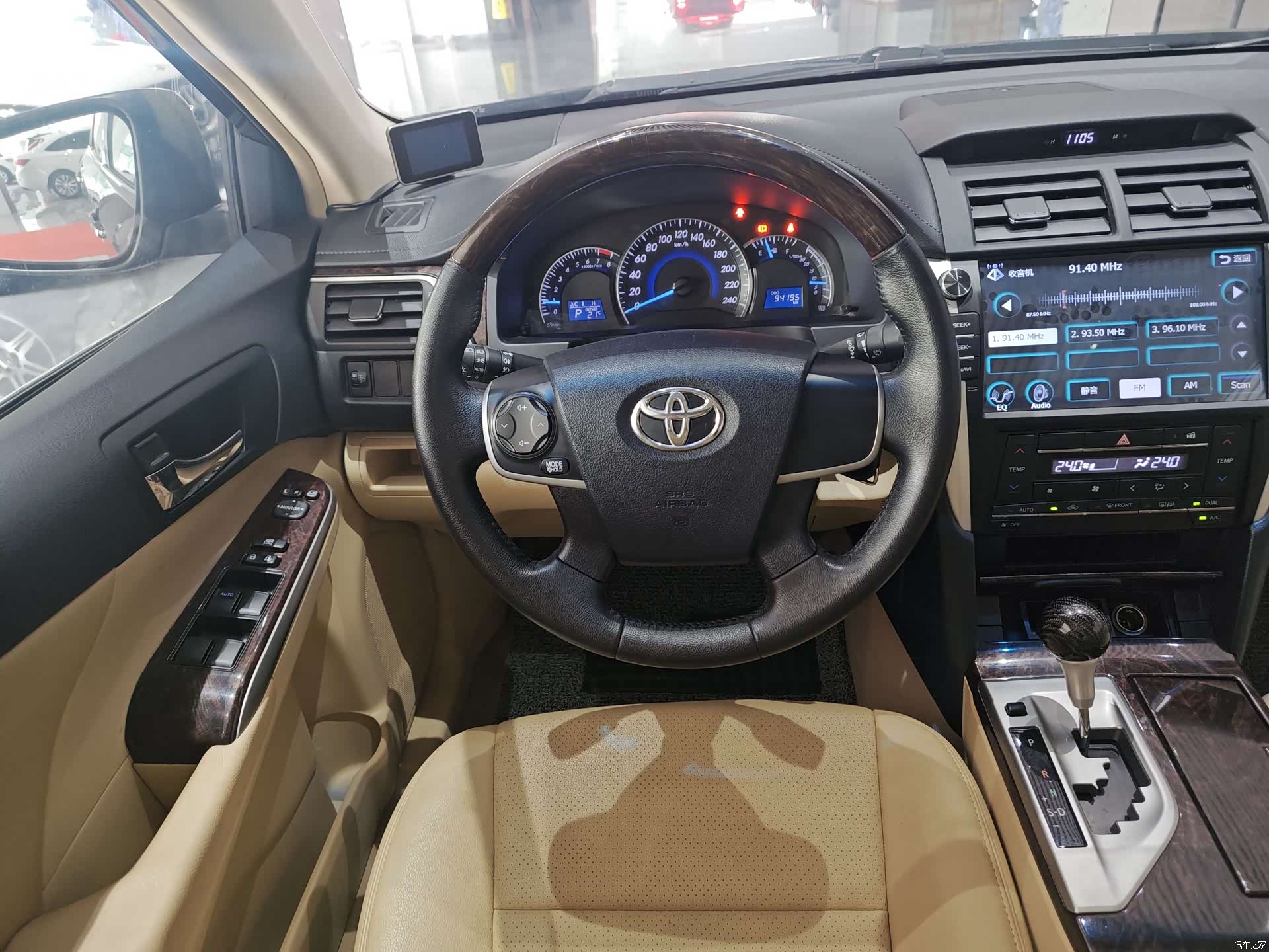 Toyota Camry, 2015 15