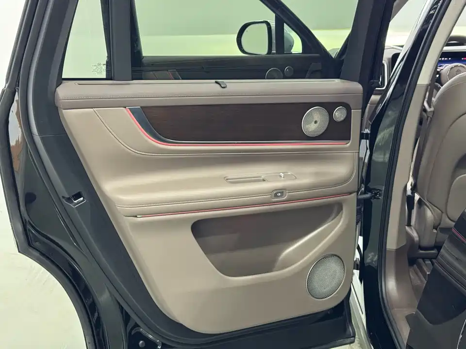 AITO Ask the world M9