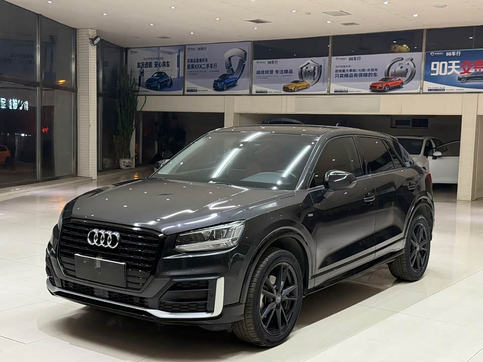 Audi Q2L