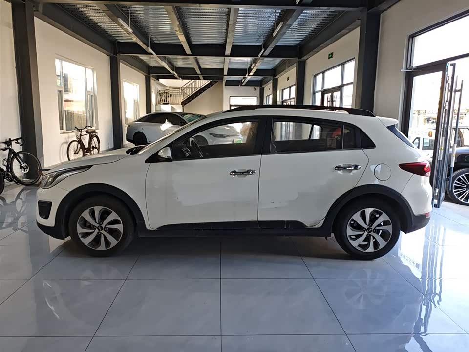 Kia KX CROSS