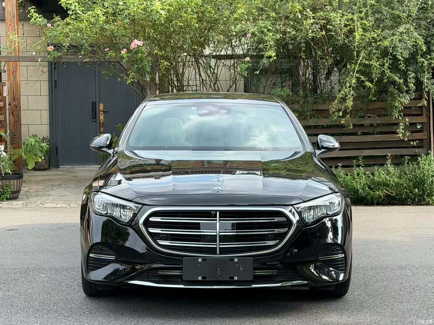 Mercedes-Benz E-Class, 2024 1