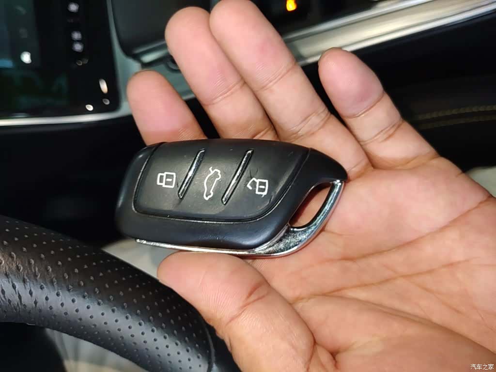 Roewe RX5, 2021 18