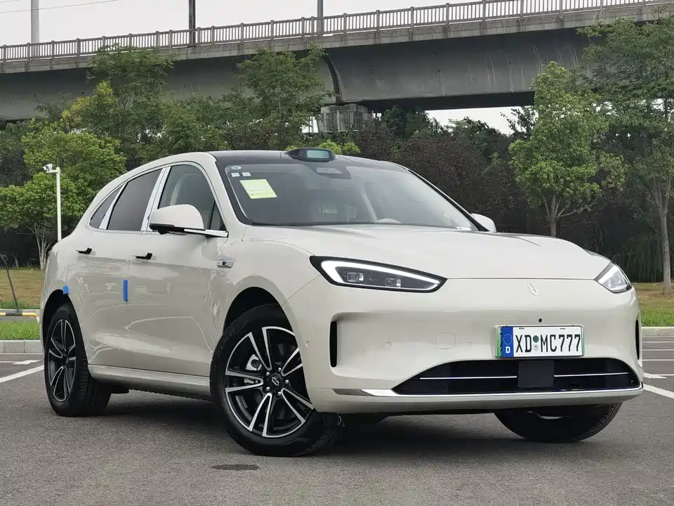 AITO Ask the world M5