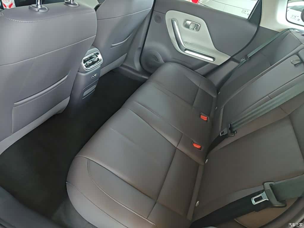 Leapmotor B01, 2025 17