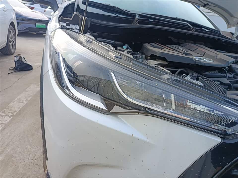 Toyota Corolla Sharp amplifier