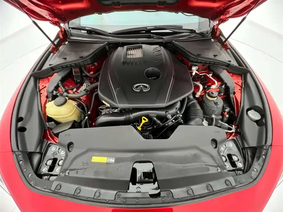 Infiniti Q60
