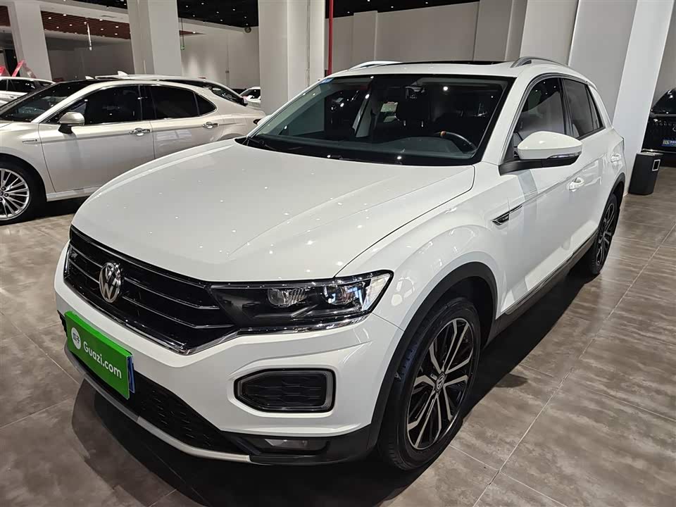 Volkswagen T-ROC exploring Songs