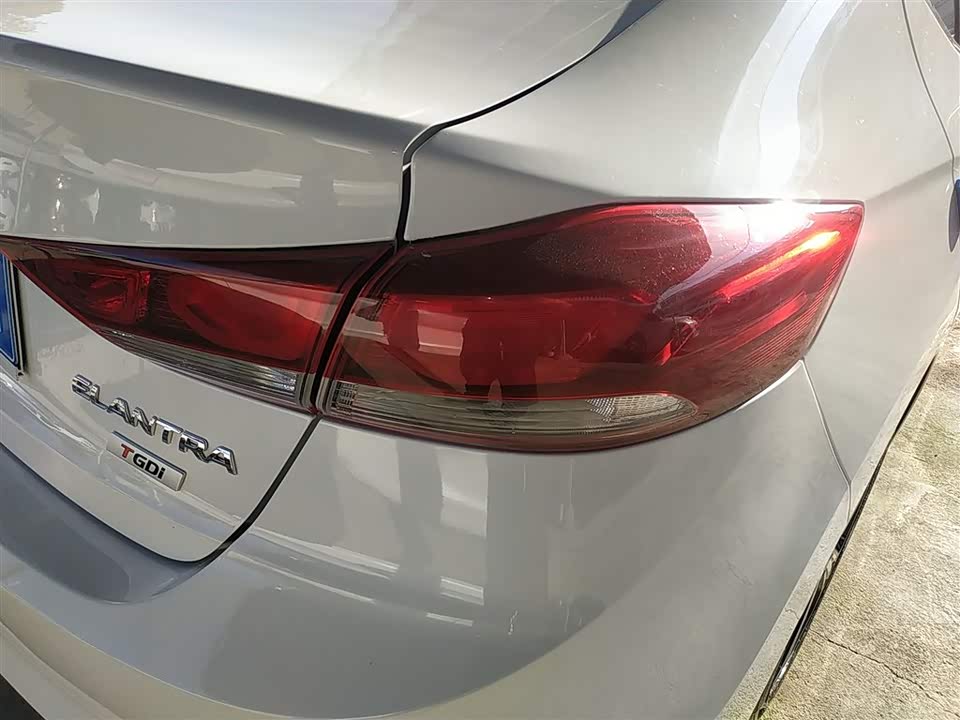 Hyundai Lead
