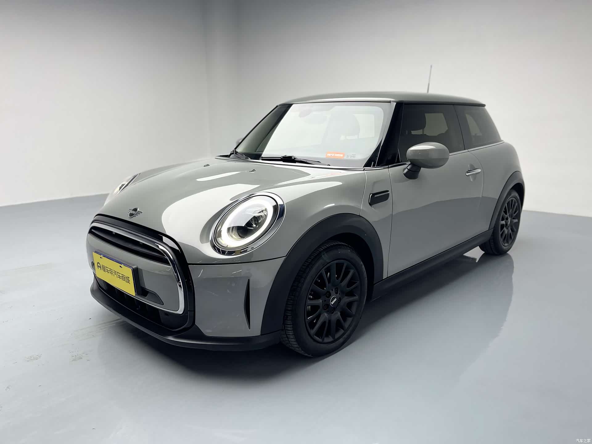 Mini ONE, 2022 8