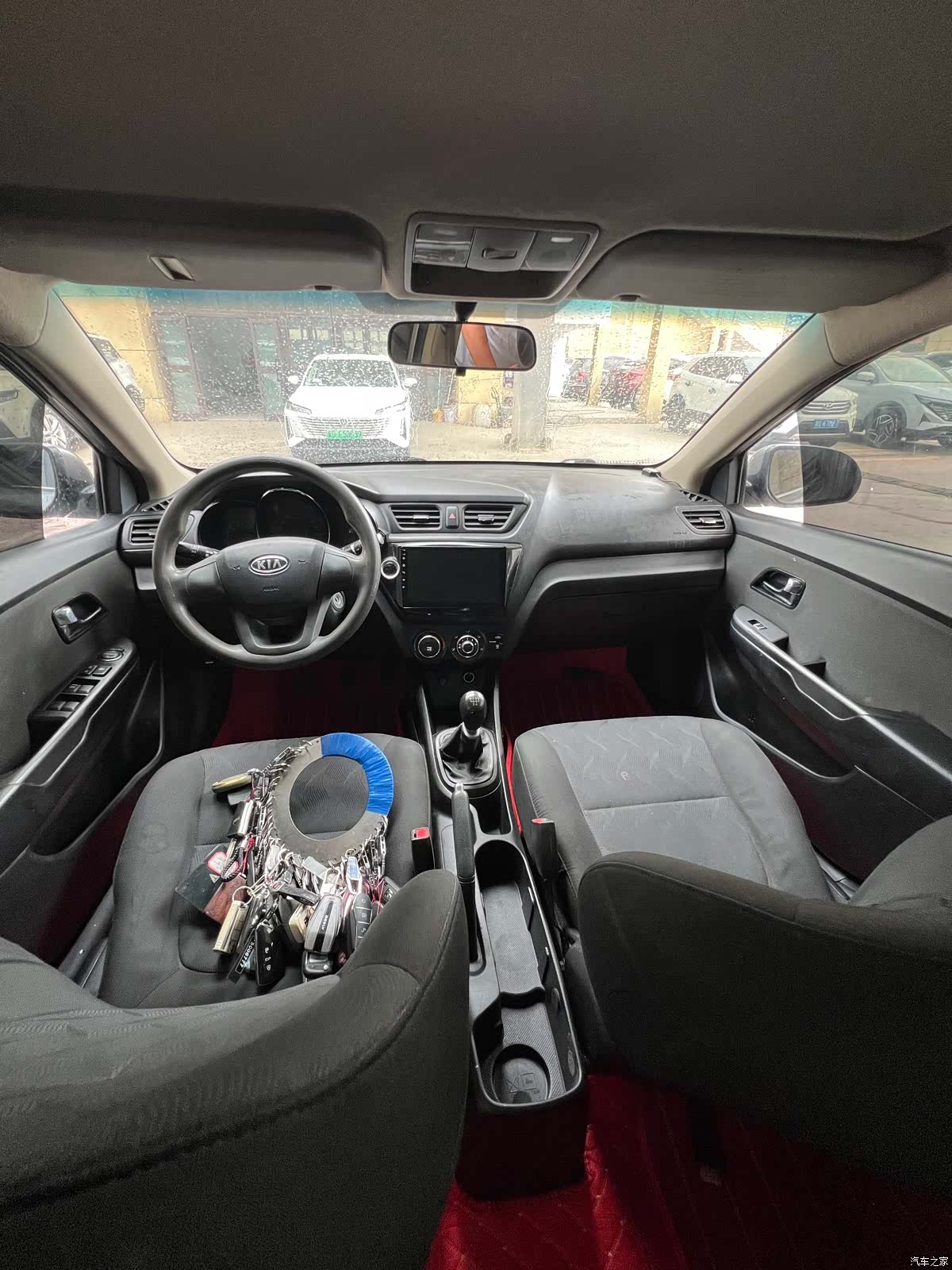 Kia K2, 2012 4
