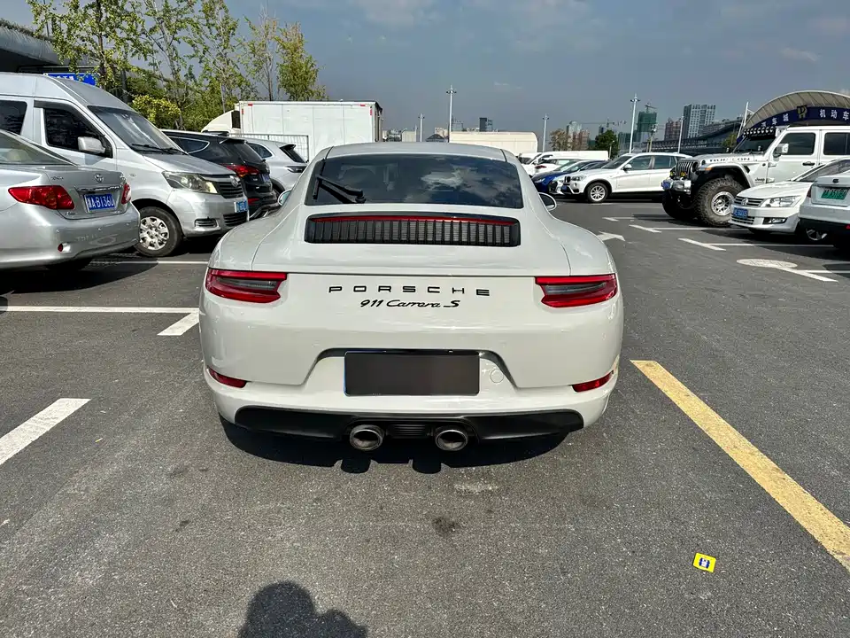 Porsche 911