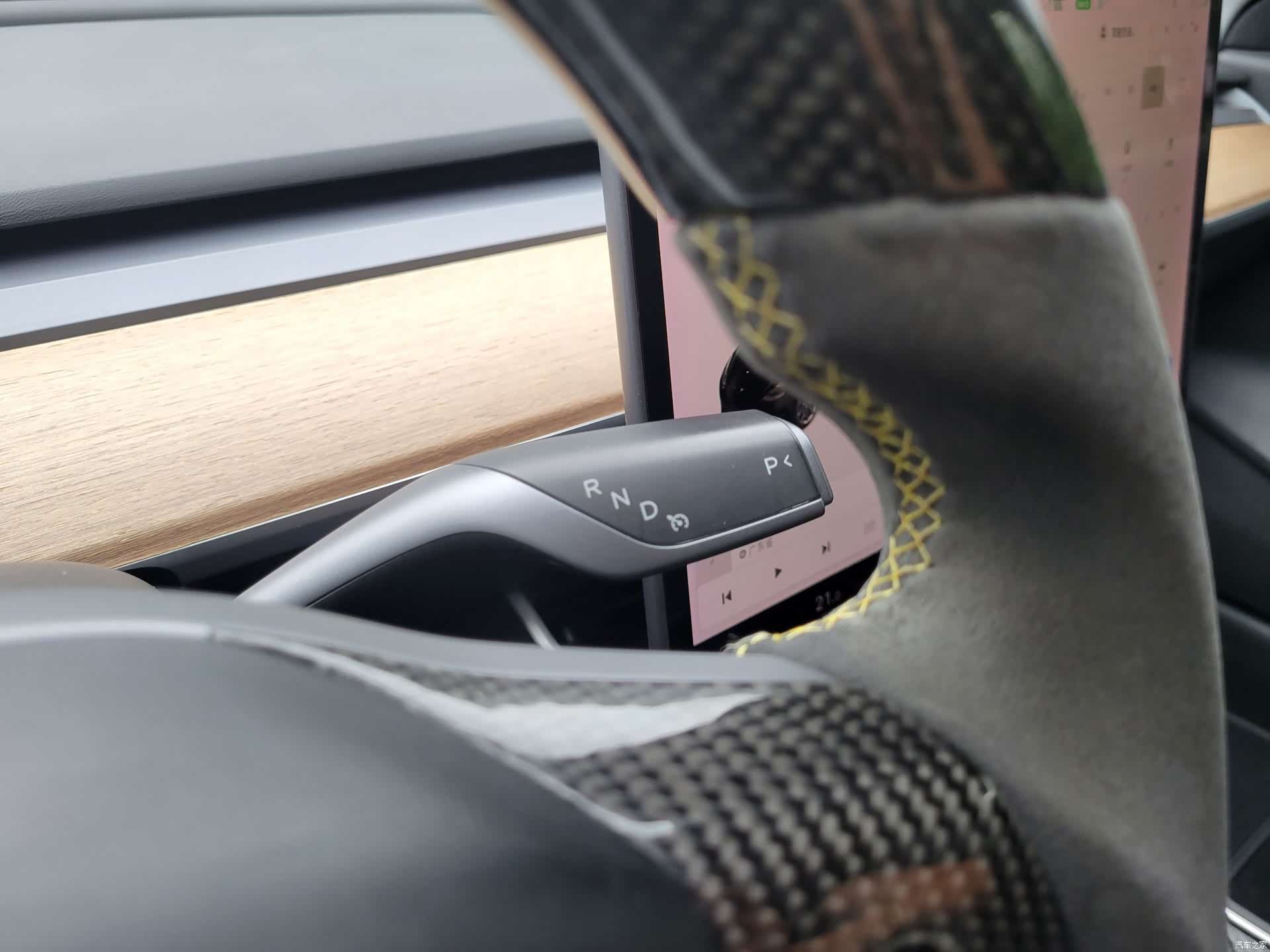 Tesla Model 3, 2020 23