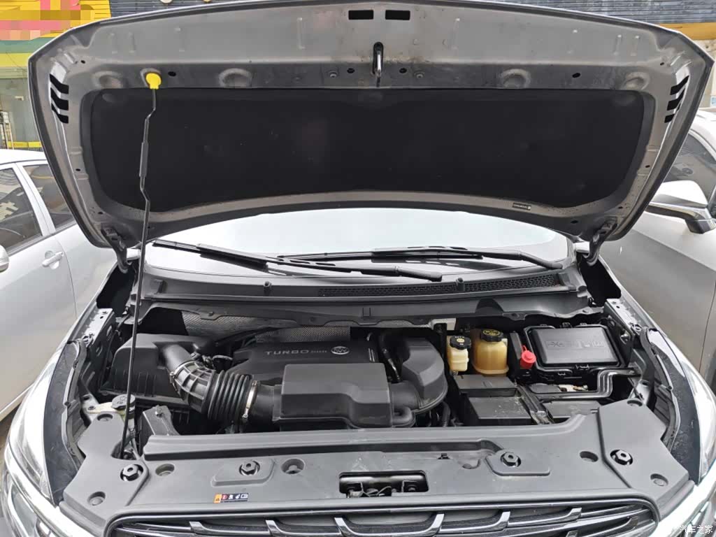 Buick GL8, 2021 10