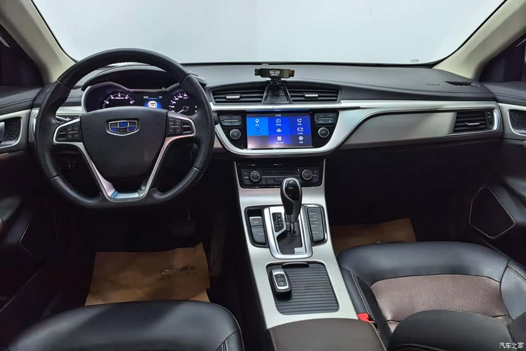 Geely Emgrand, 2017 12