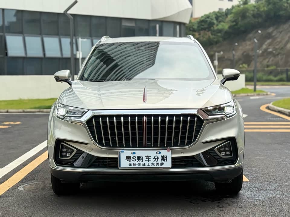 Hongqi HS5