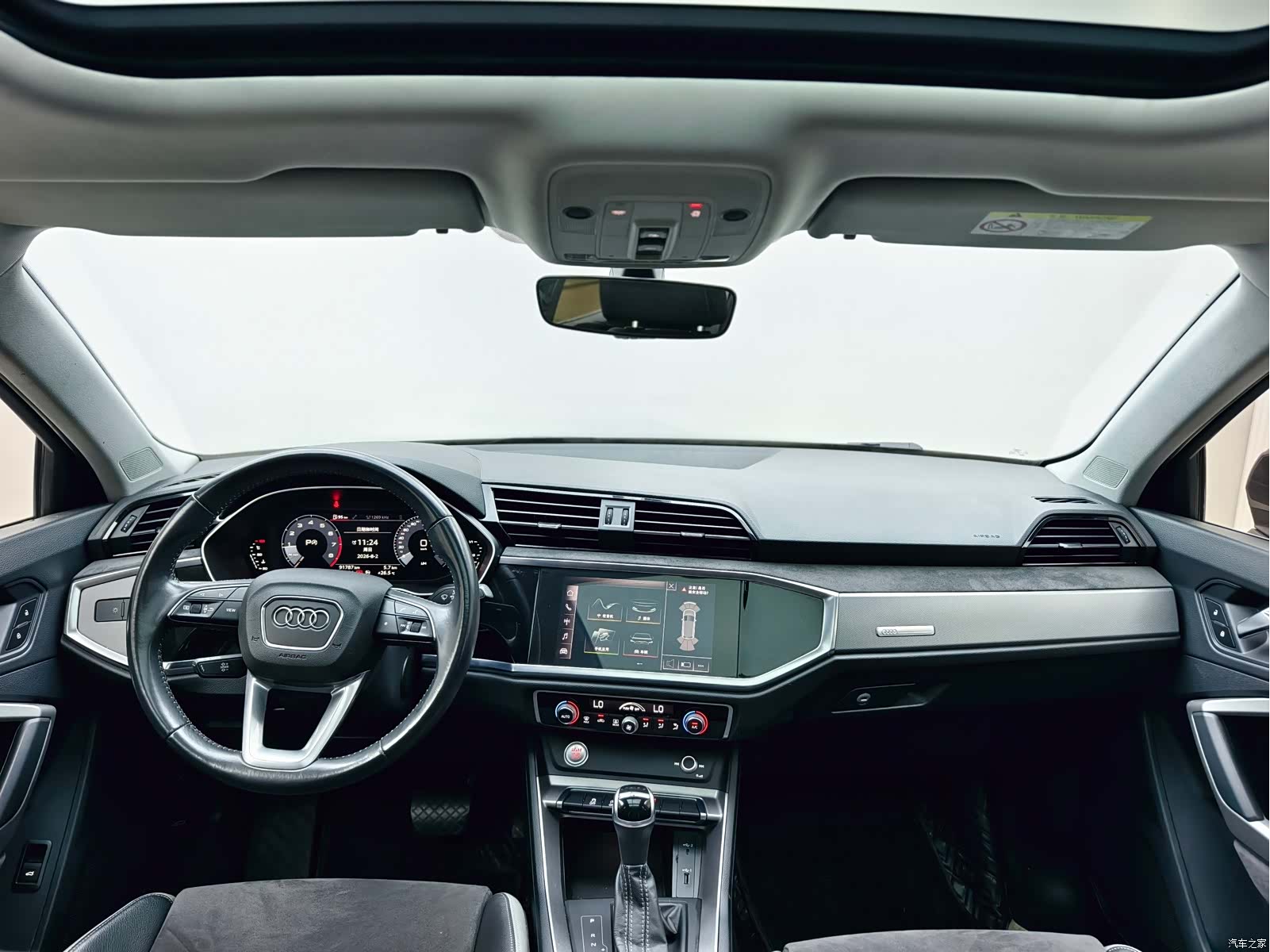 Audi Q3, 2020 все фото