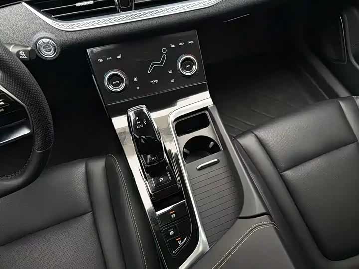 Bestune B70 2021 1.5T АКПП le xiang xing