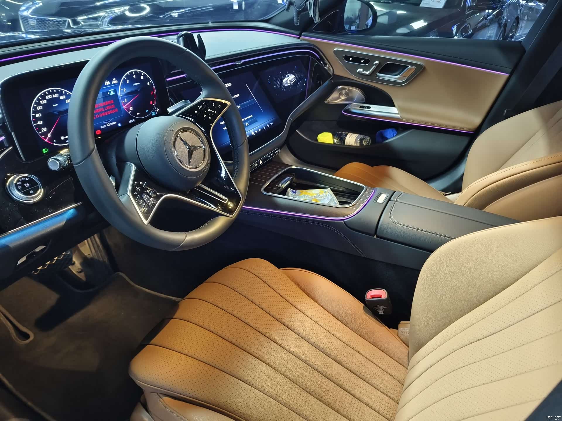 Mercedes-Benz E-Class, 2025 4