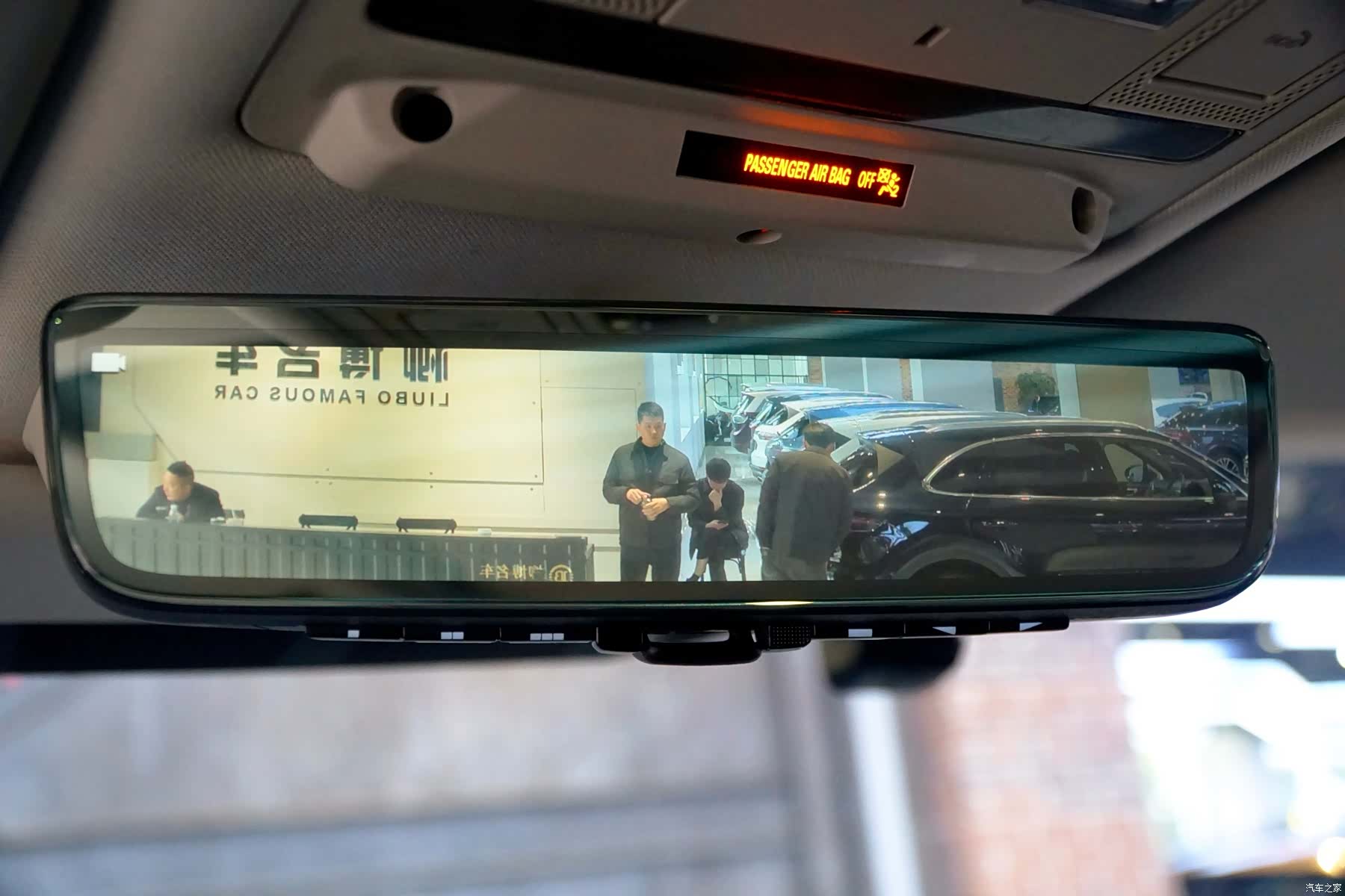 Land Rover Defender, 2022 17