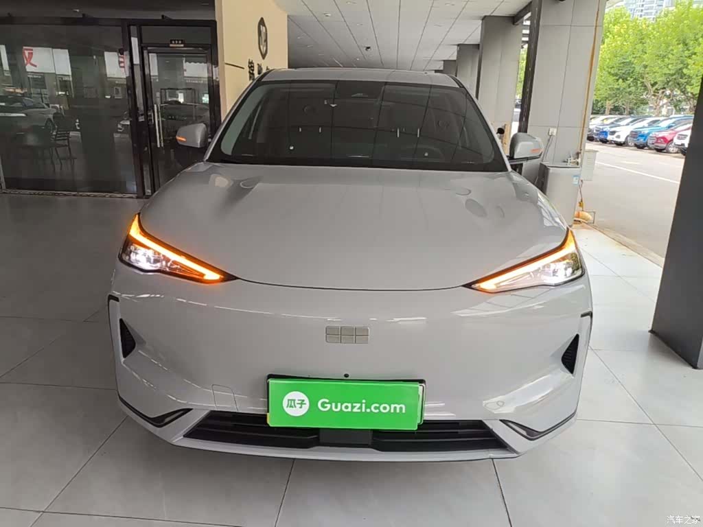 Geely Galaxy E5, 2025 3