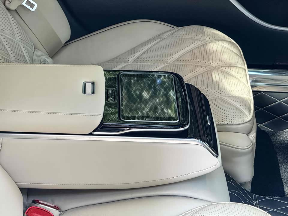Mercedes-Benz Maybach S-class