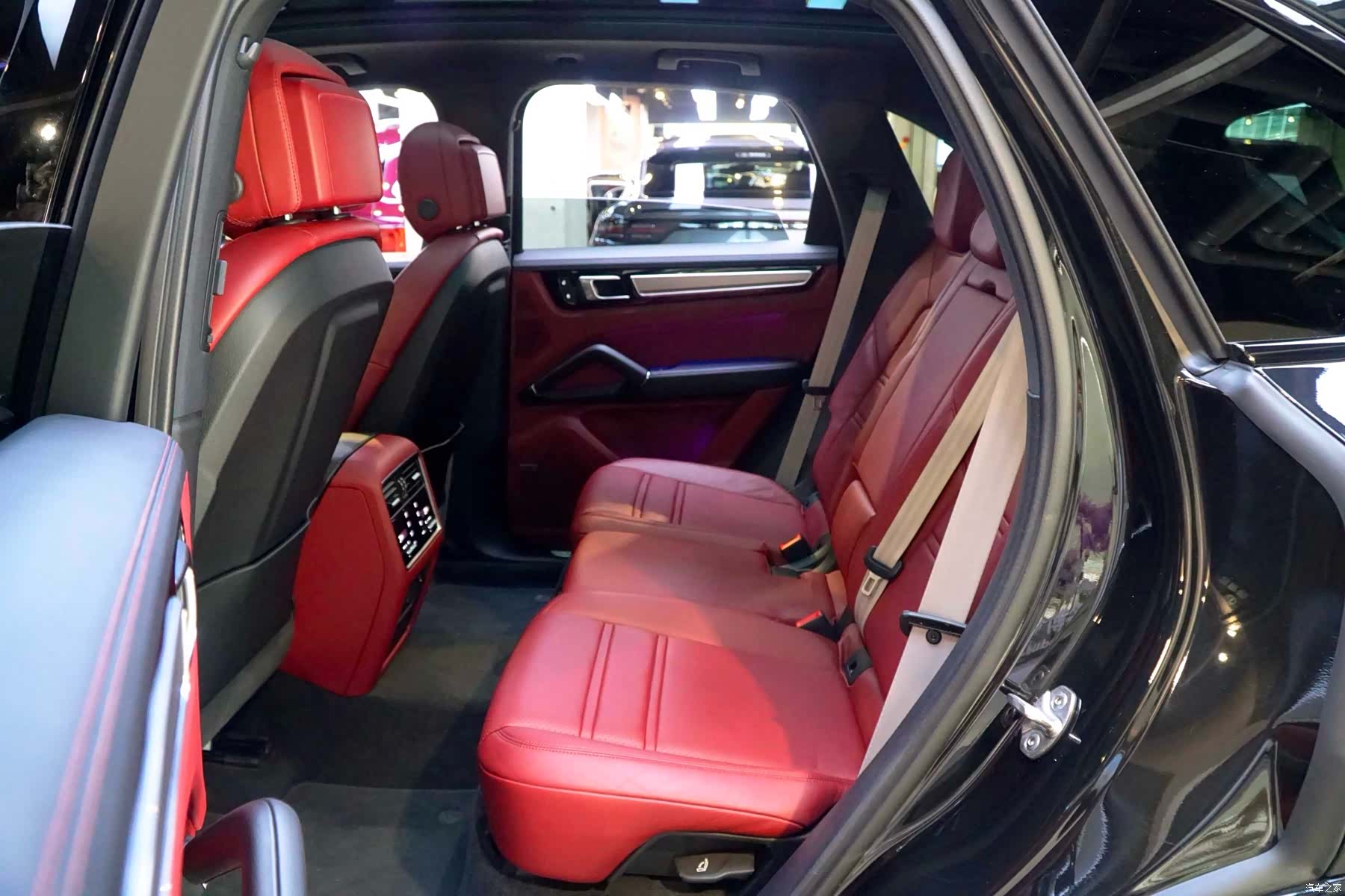 Porsche Cayenne, 2023 6