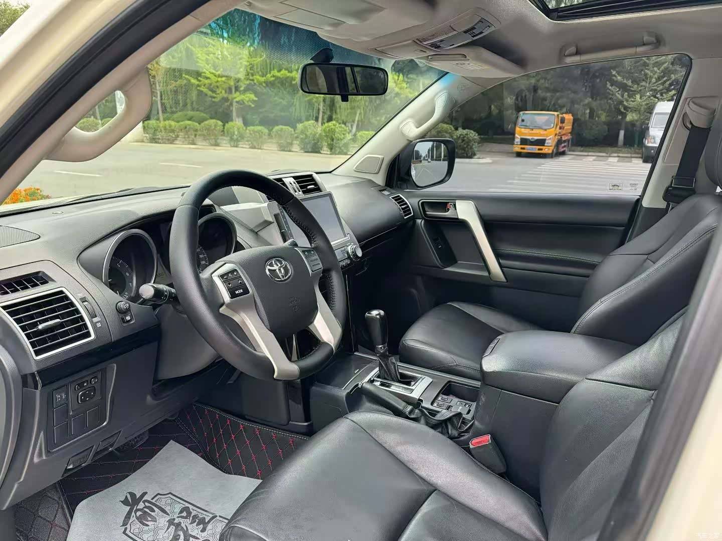 Toyota Prado, 2017 все фото