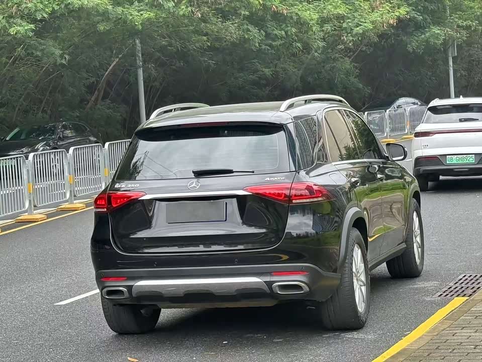 Mercedes-Benz GLE Mercedes-Benz GLE
