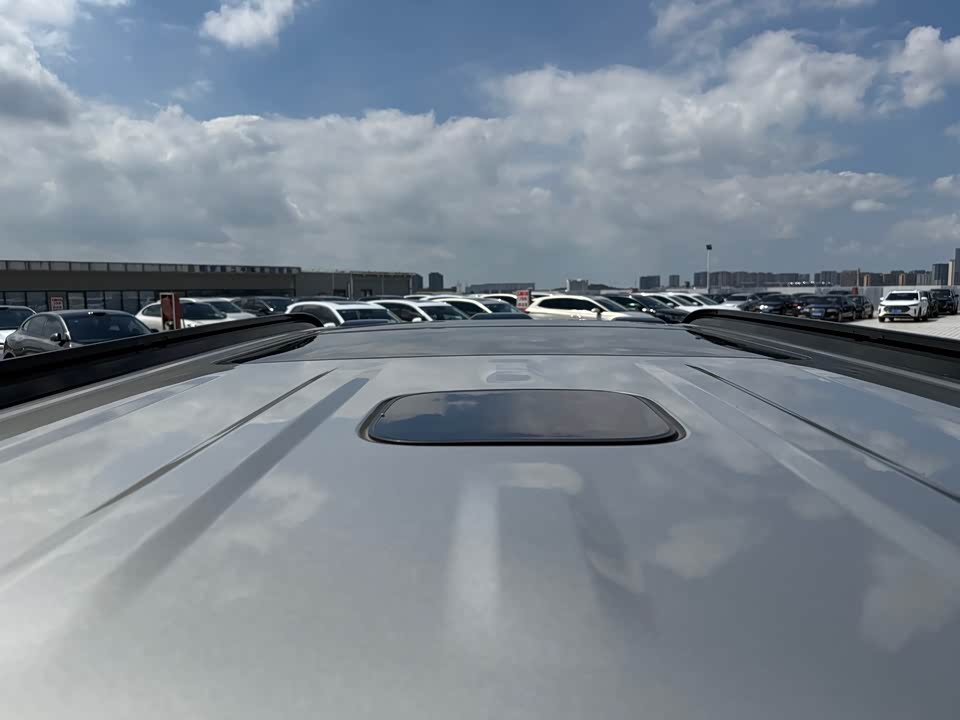 BYD Leopard 8