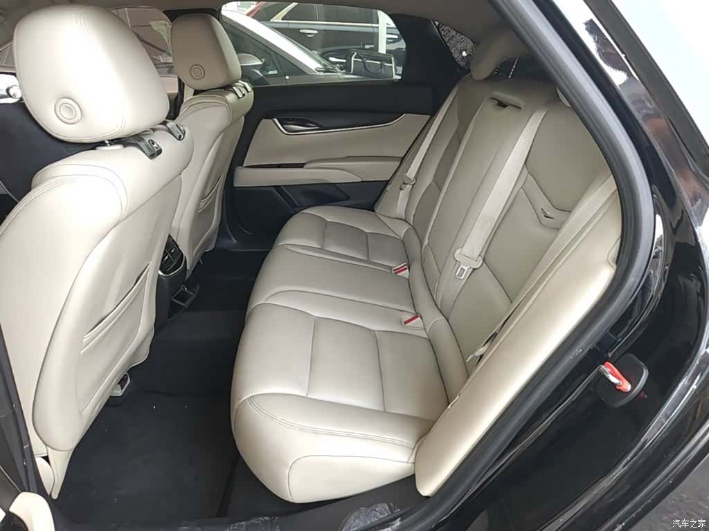 Cadillac XTS, 2018 17