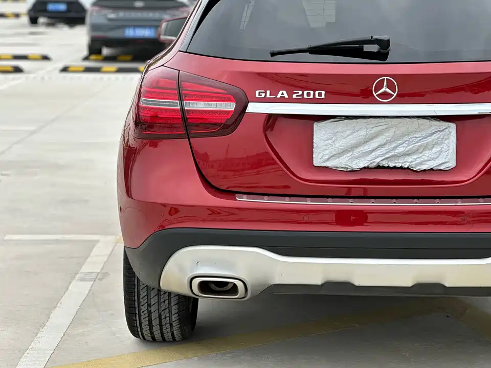Mercedes-Benz GLA