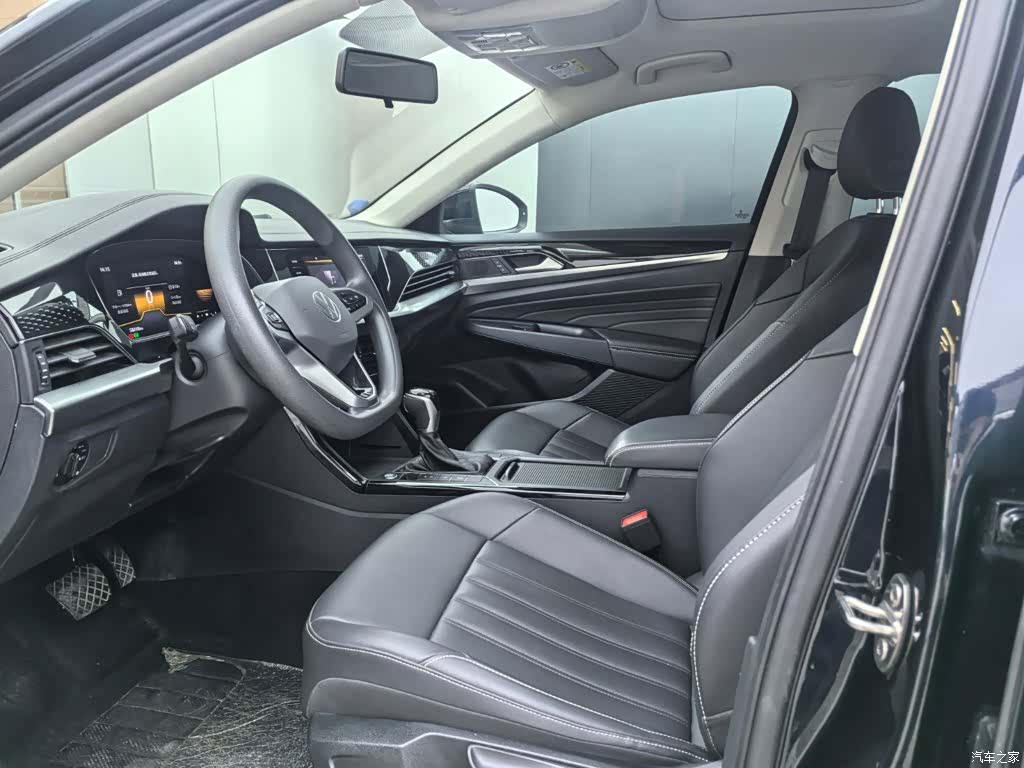 Volkswagen Passat, 2025 6
