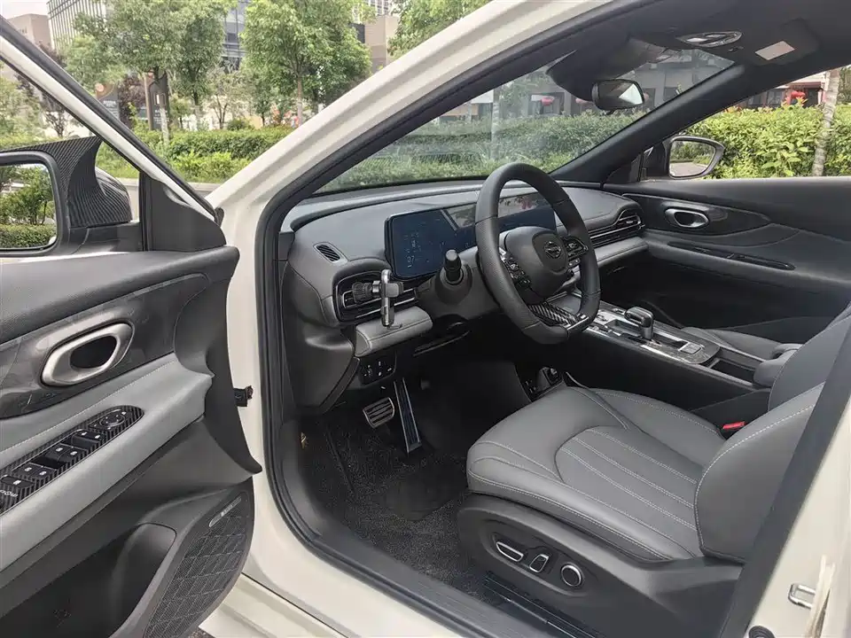 Trumpchi Shadow Leopard