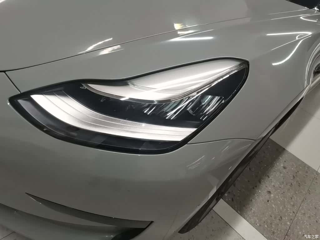 Tesla Model 3, 2020 24