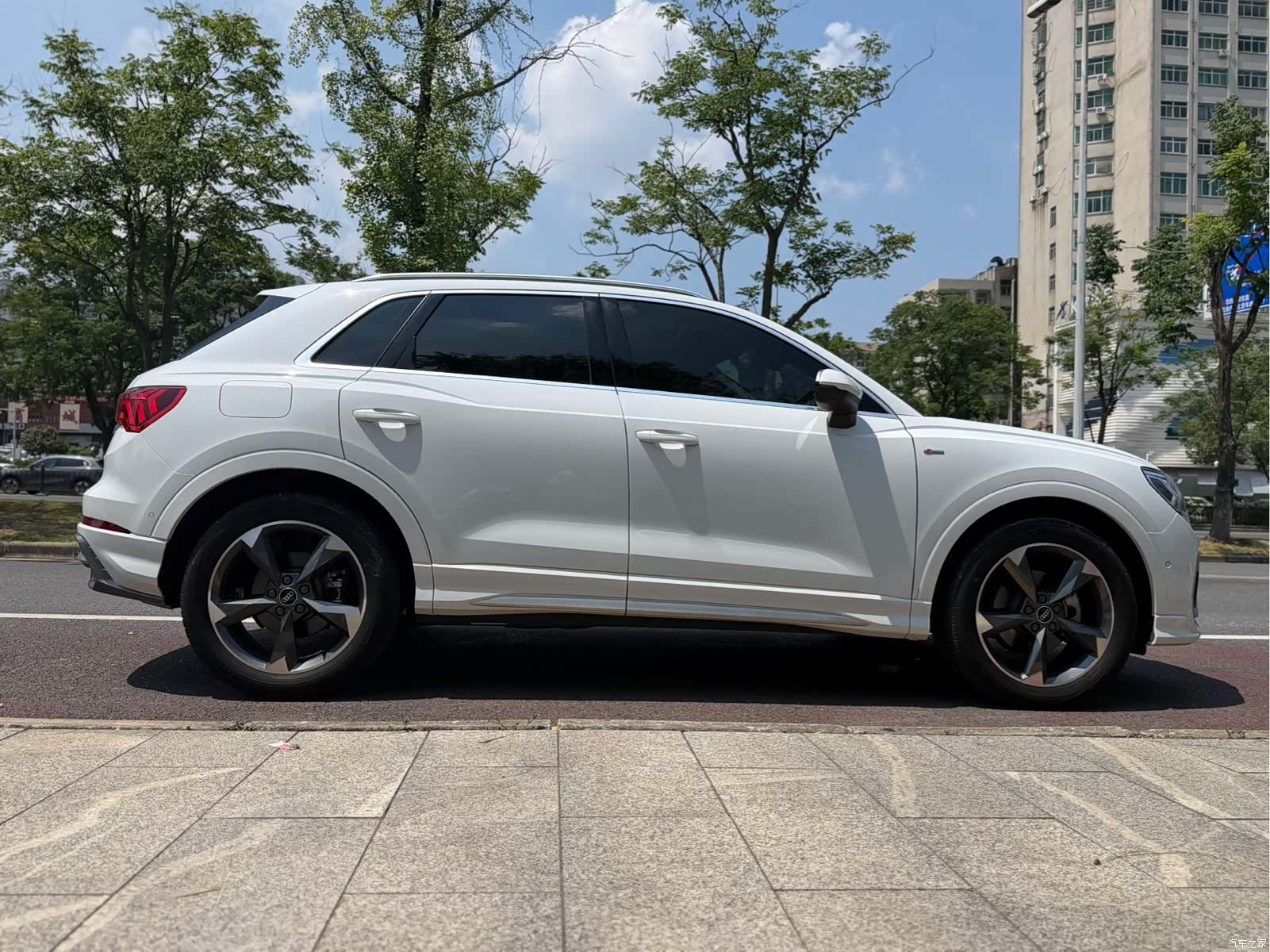 Audi Q3, 2022 8