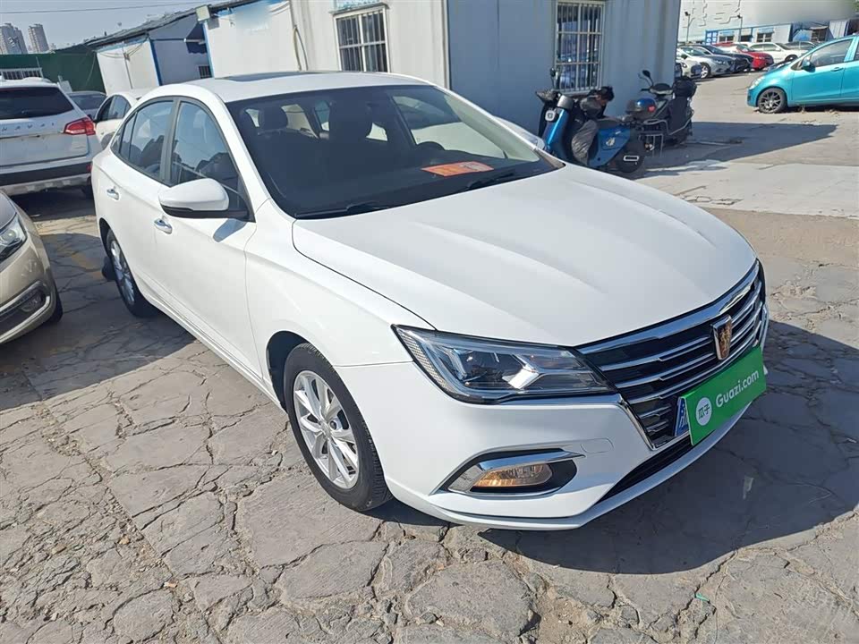 Roewe i5
