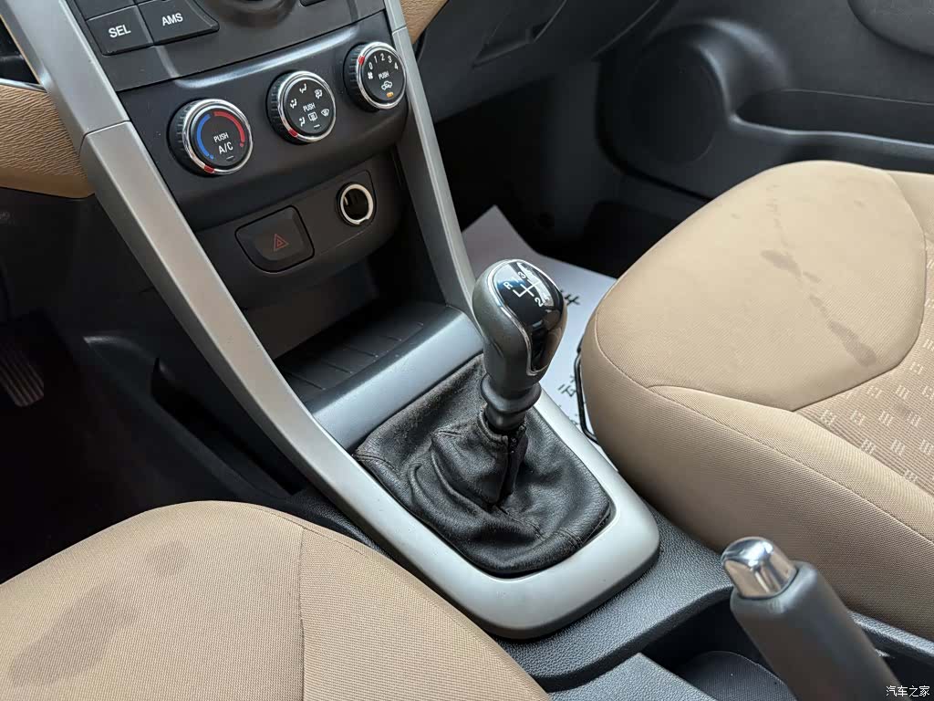 Wuling 630, 2013 все фото