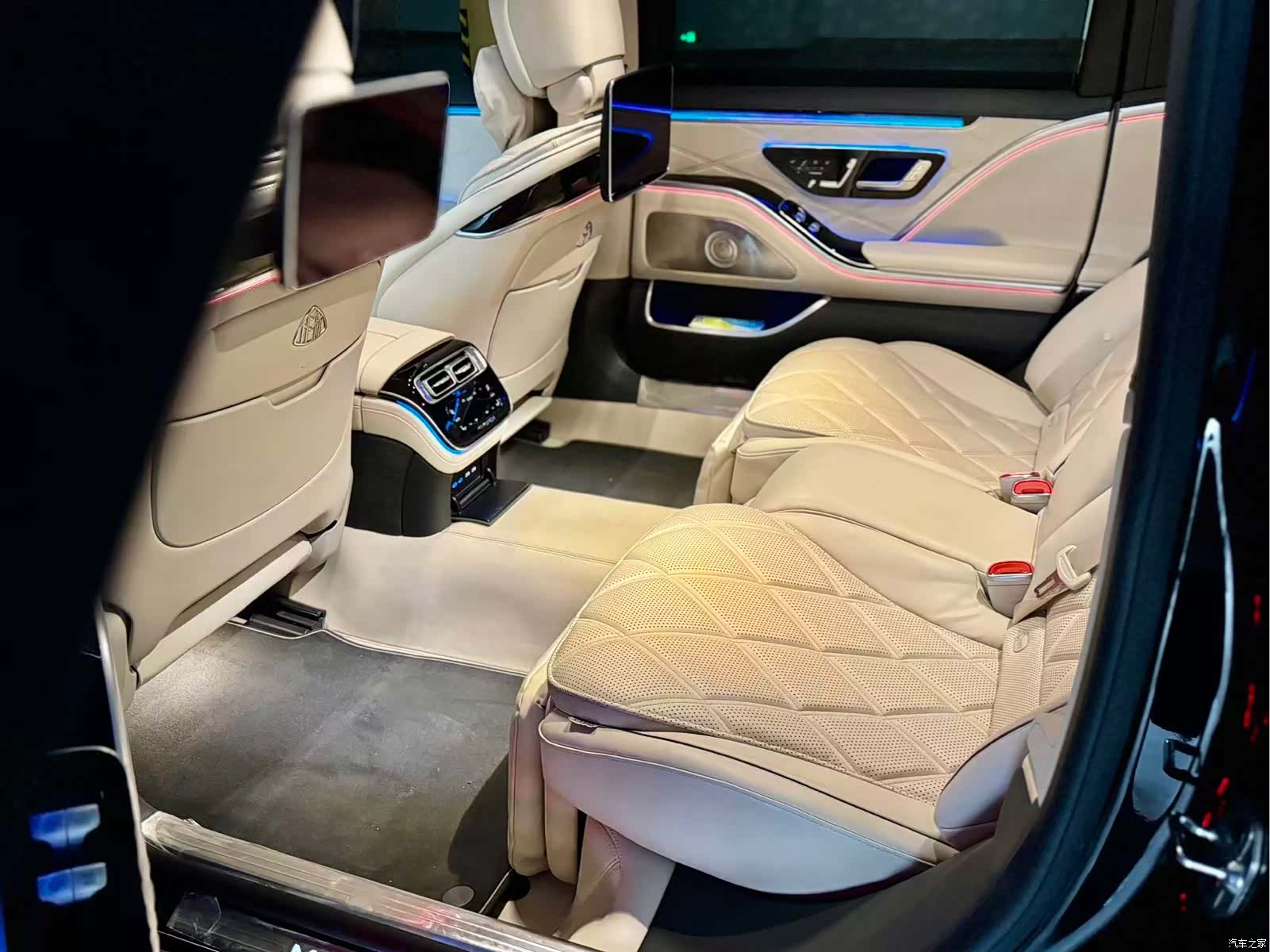 Maybach S-Class, 2025 9