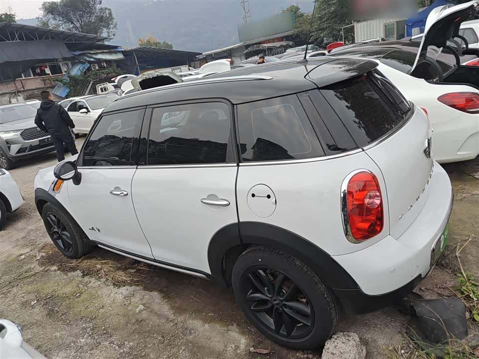 MINI COUNTRYMAN