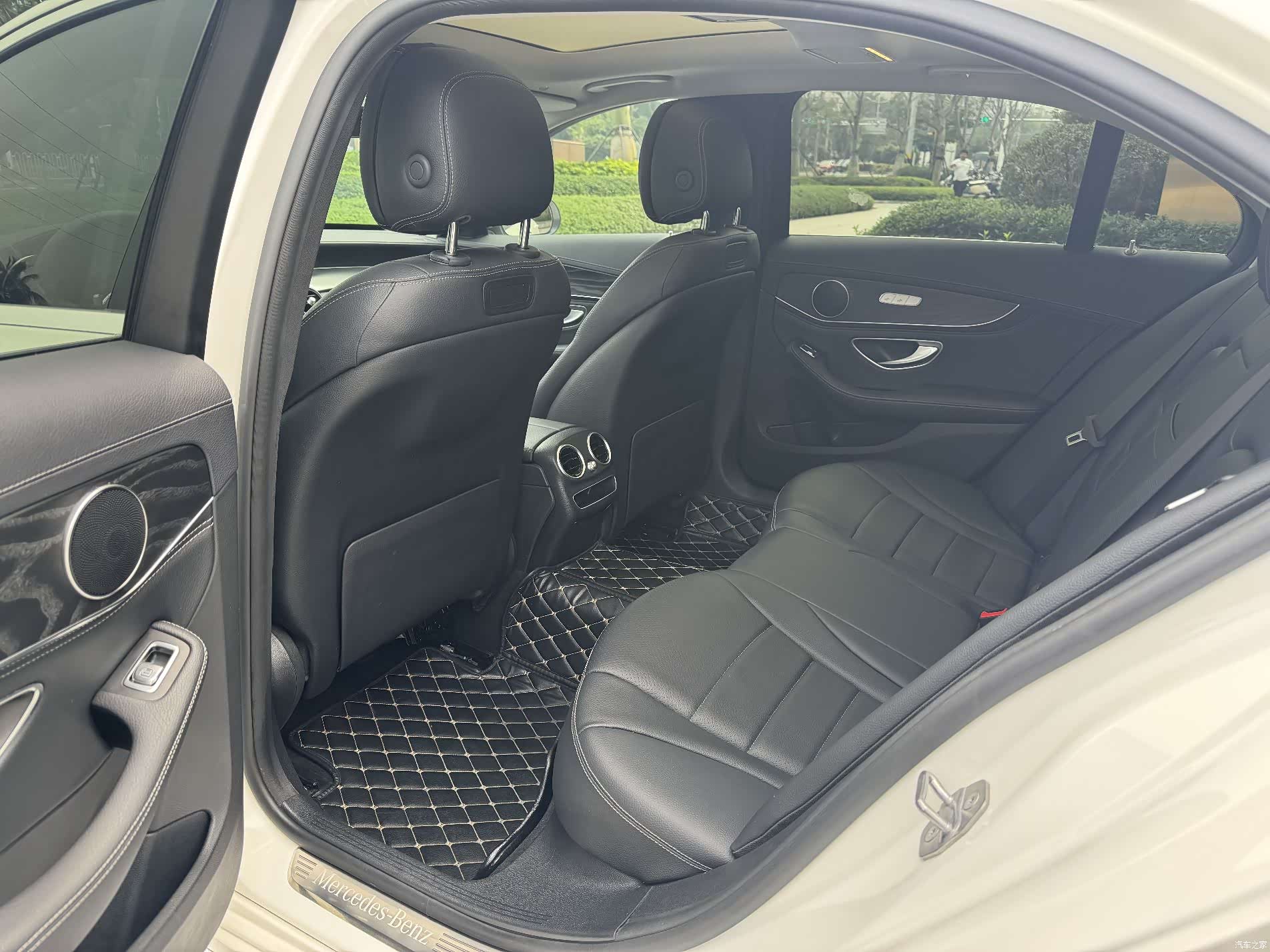 Mercedes-Benz C-Class, 2019 9