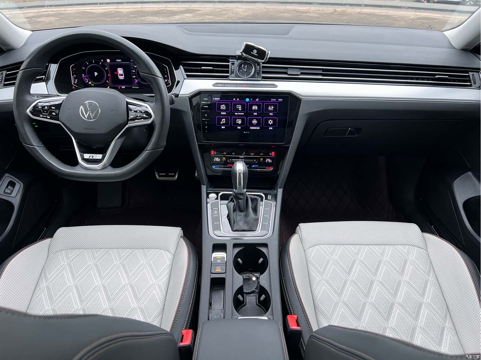 Volkswagen Magotan, 2024 7