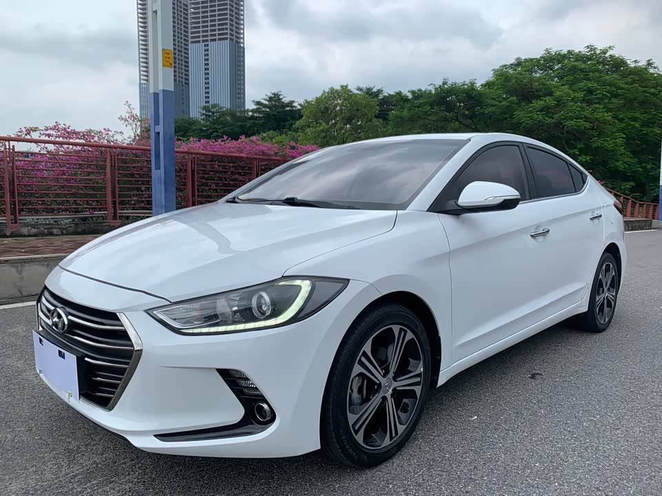Hyundai Lead