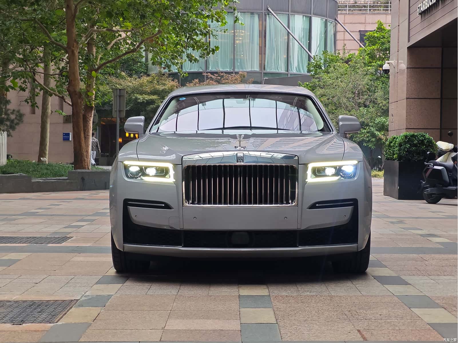 Rolls-Royce Ghost, 2024 2